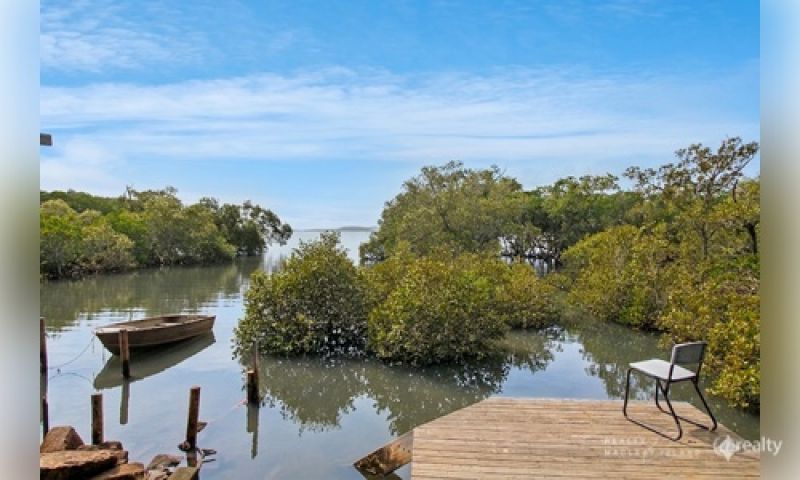 23 Beelong St, Macleay Island, QLD 4184
