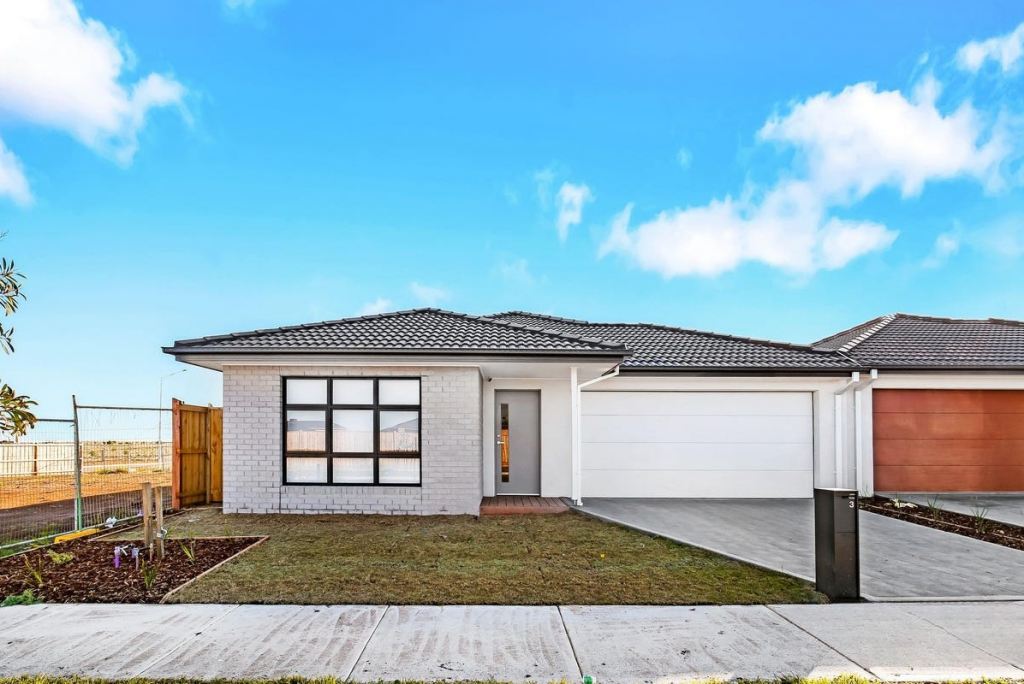 3 Cotswold St, Mambourin, VIC 3024