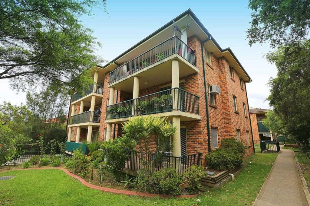 4/142-144 Meredith St, Bankstown, NSW 2200