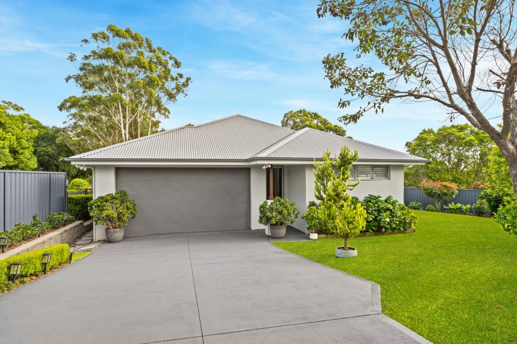 79 Hillside Dr, Berkeley Vale, NSW 2261
