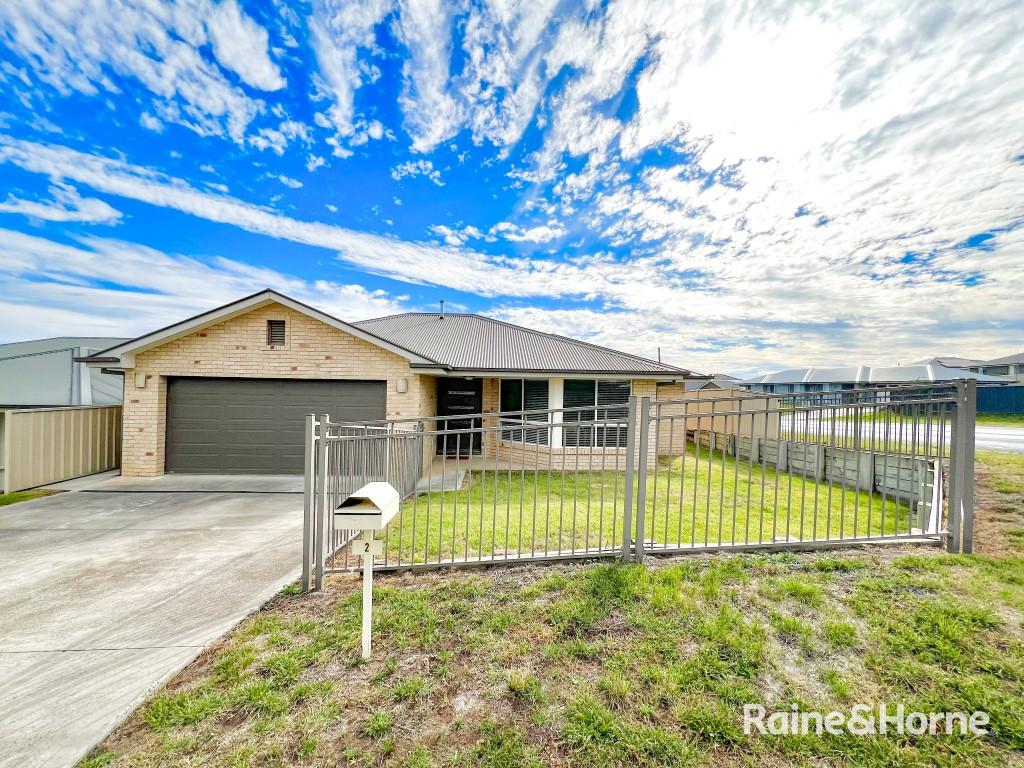 2 Billabong Cl, Kelso, NSW 2795