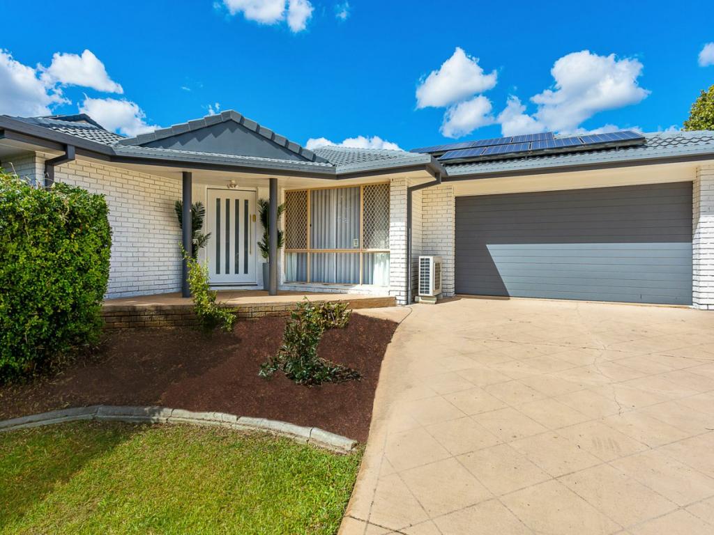 135 WALLANDRA RD, MUDGEERABA, QLD 4213
