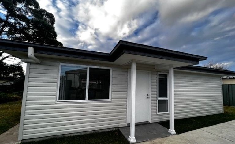 89a Bulli Rd, Toongabbie, NSW 2146