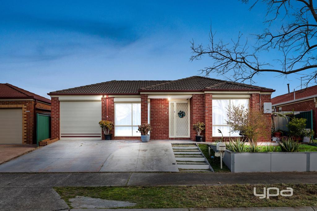 25 Fydler Ave, Burnside, VIC 3023