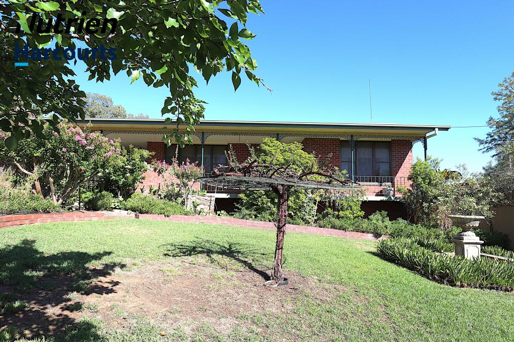 209 Thompson St, Cootamundra, NSW 2590