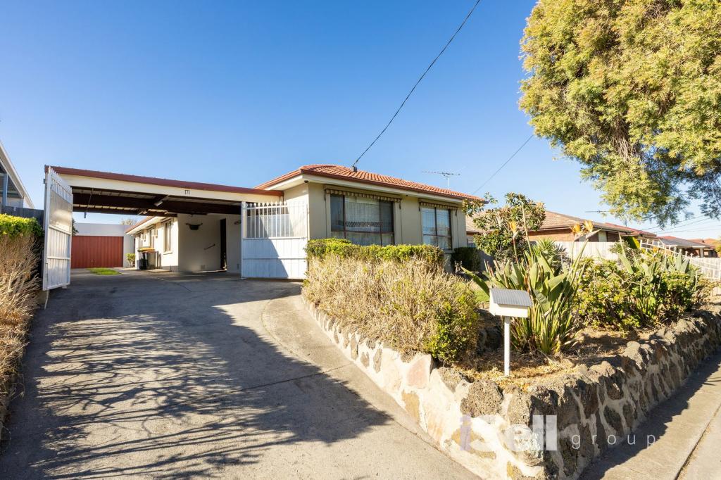 171 Bloomfield Rd, Keysborough, VIC 3173