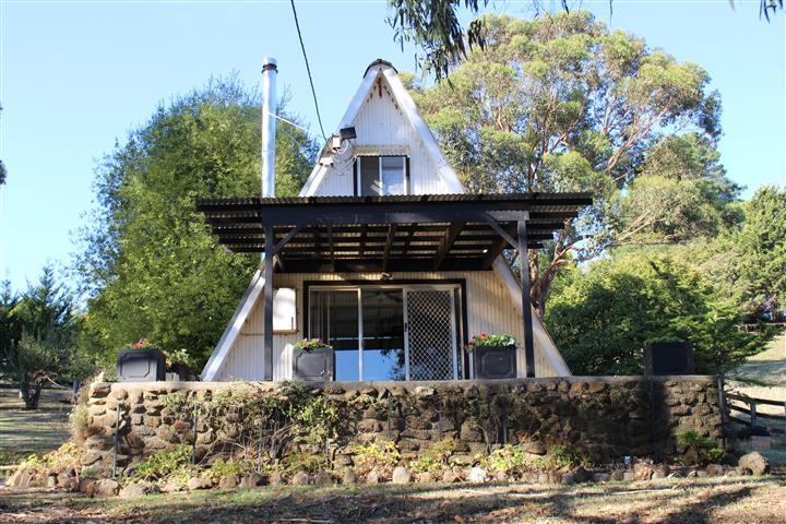 96 Waterloo Flat Rd, Bullengarook, VIC 3437