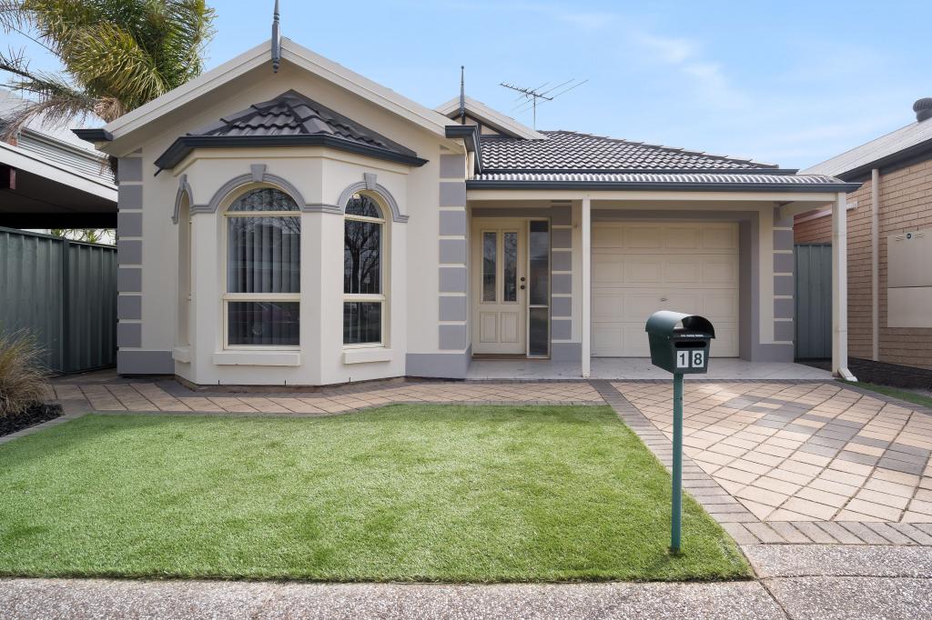 18 Otway Cres, Mawson Lakes, SA 5095