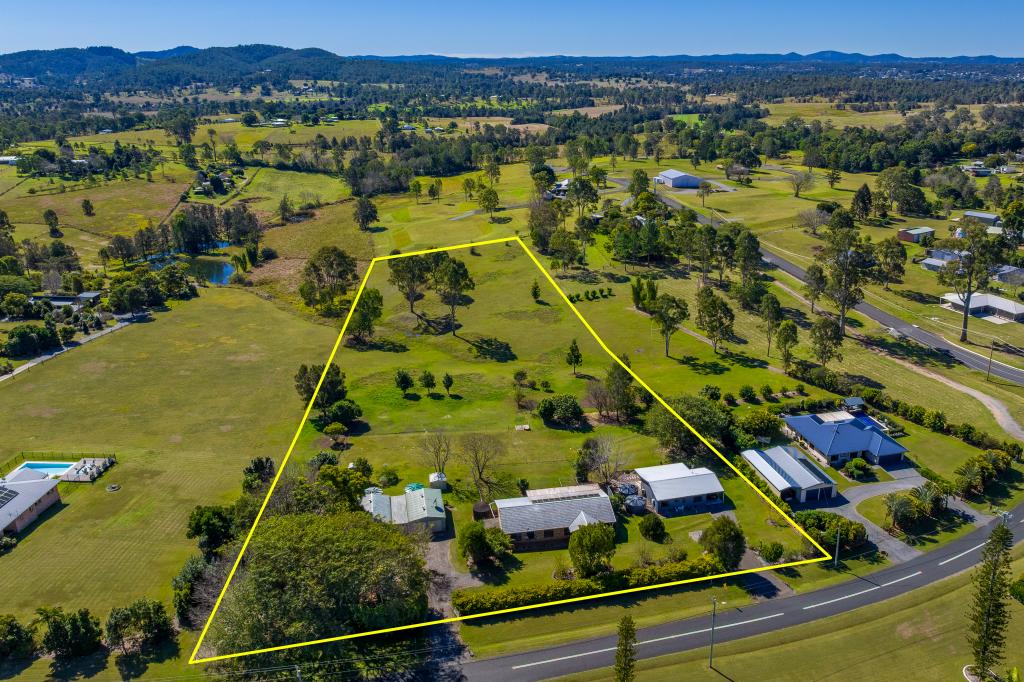 102 SILKY OAK DR, NAHRUNDA, QLD 4570