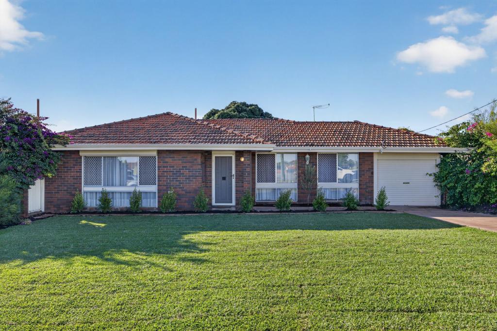 19 Rusham Pl, Morley, WA 6062