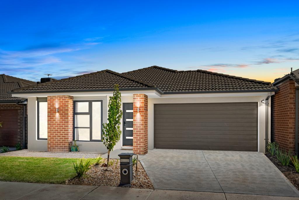 30 Provincial Cct, Deanside, VIC 3336