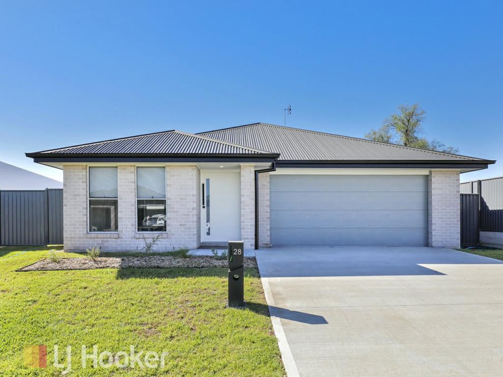 28 Explorers Way, Westdale, NSW 2340