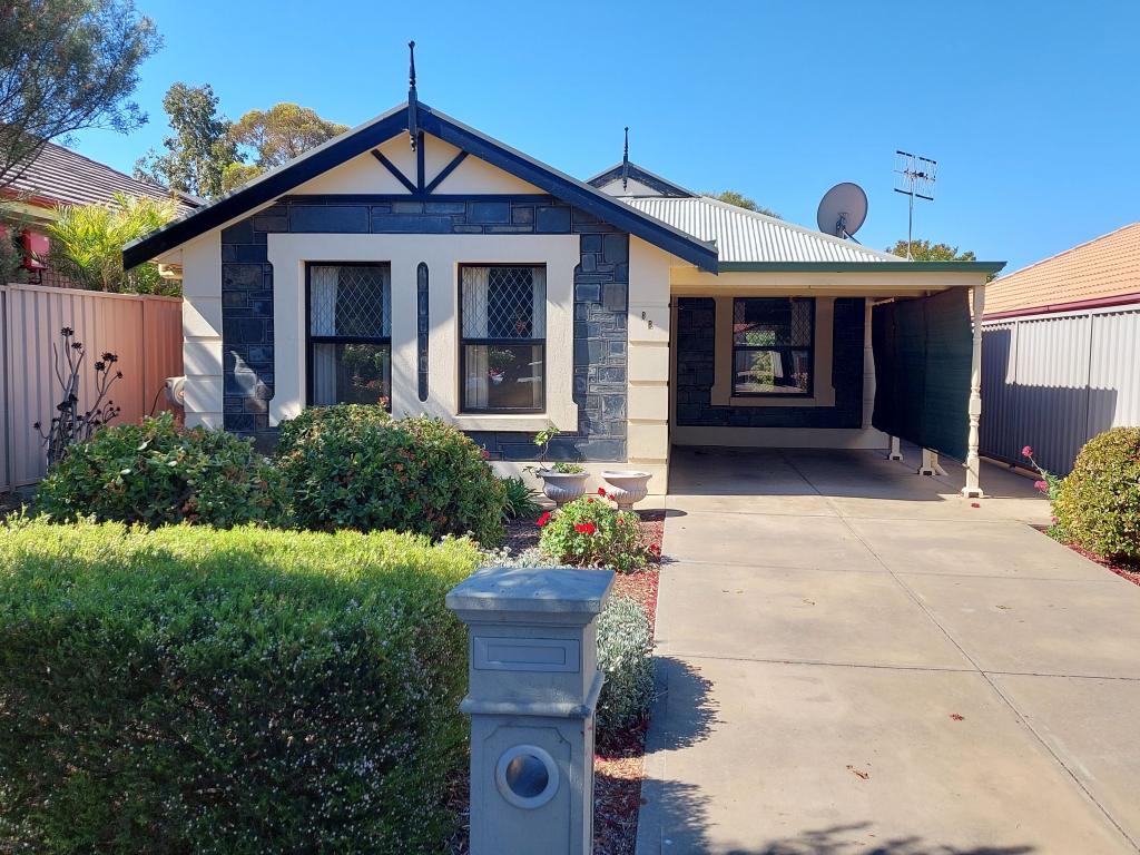 8b Mclean St, Berri, SA 5343