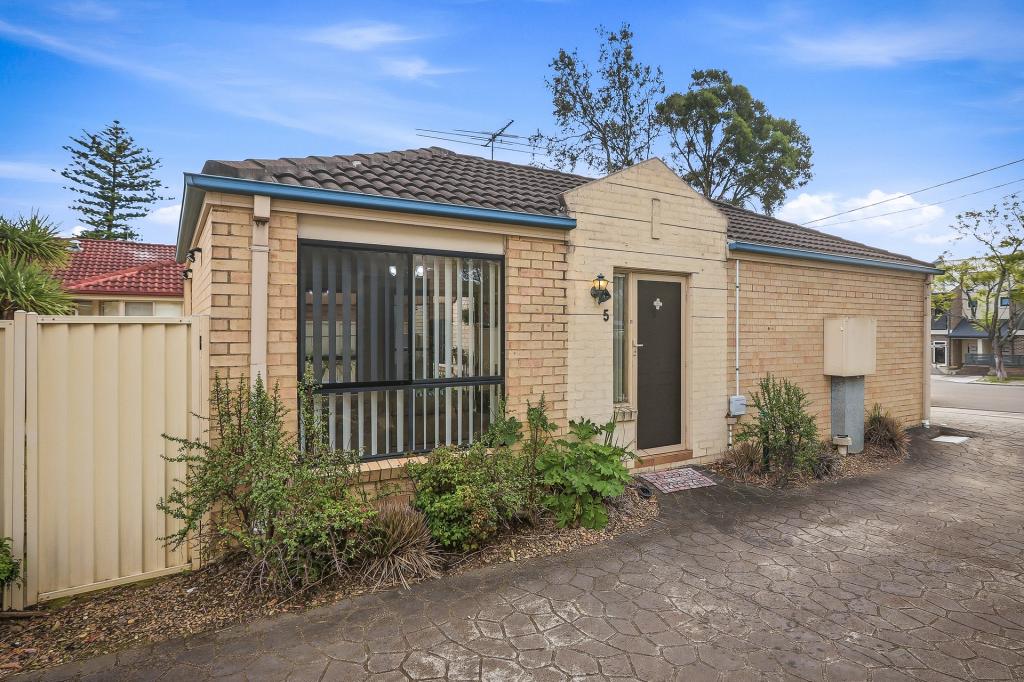 5/5-7 BANDO RD, GIRRAWEEN, NSW 2145