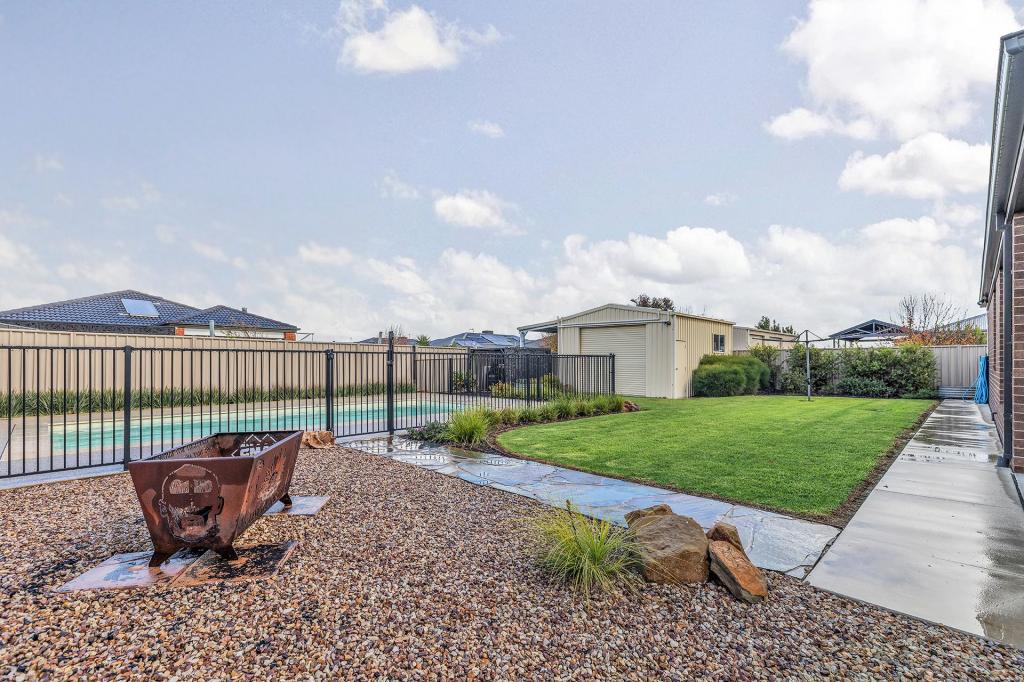 27 Wisteria St, Echuca, VIC 3564