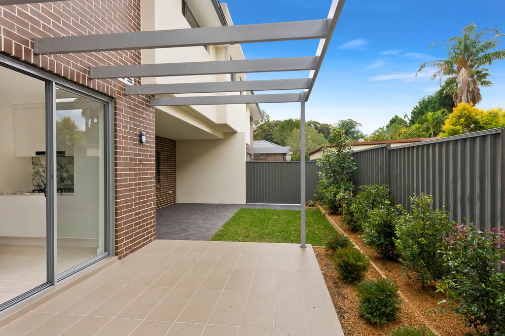 2/874 Forest Rd, Peakhurst, NSW 2210