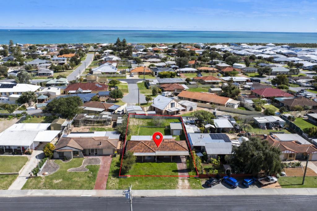 18 Angalore Rd, Madora Bay, WA 6210
