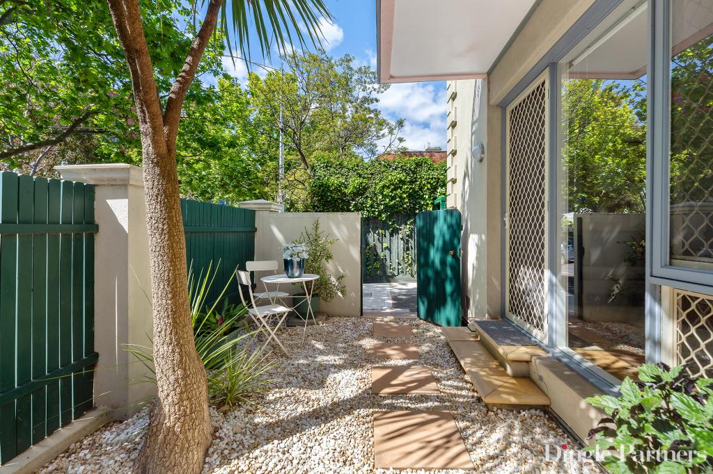 1/43 BARKLY ST, CARLTON, VIC 3053