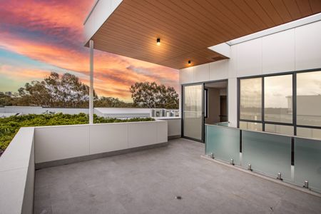 211/26-28 Willcock St, Ardross, WA 6153