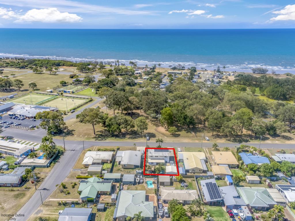 19 CLUB AVE, MOORE PARK BEACH, QLD 4670