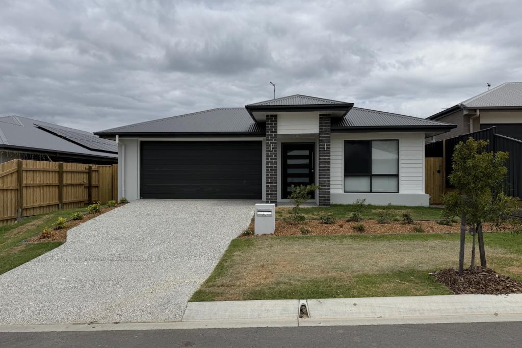 82 Sunny Crescent Cres, Ripley, QLD 4306