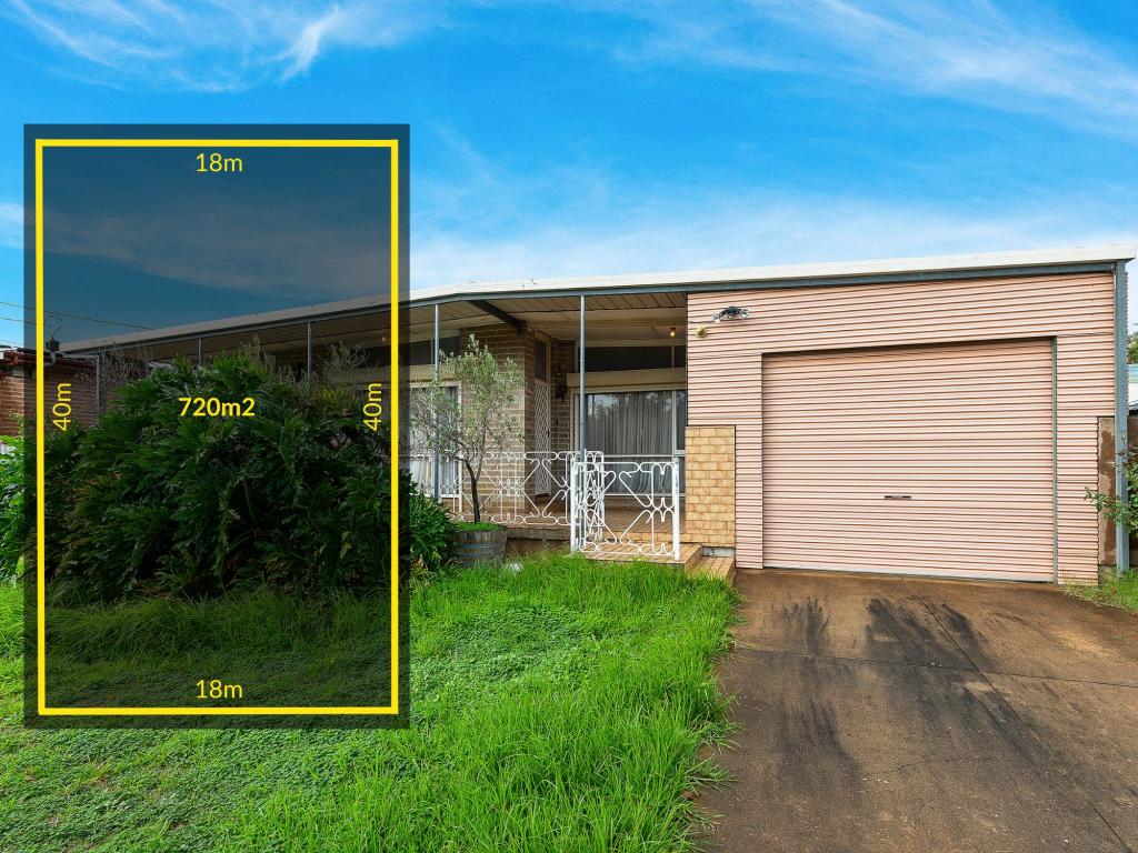 14 Jennier Cres, Para Hills, SA 5096