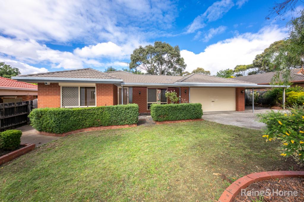 4 Cherry Hills Ct, Sunbury, VIC 3429