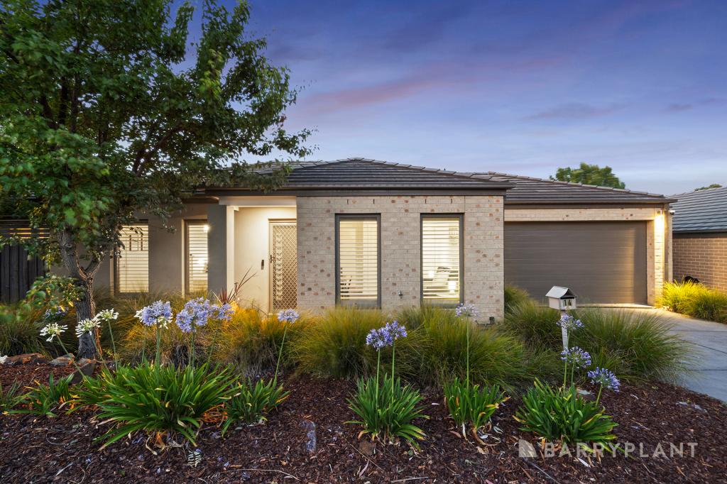 14 Tanika Cct, Croydon, VIC 3136