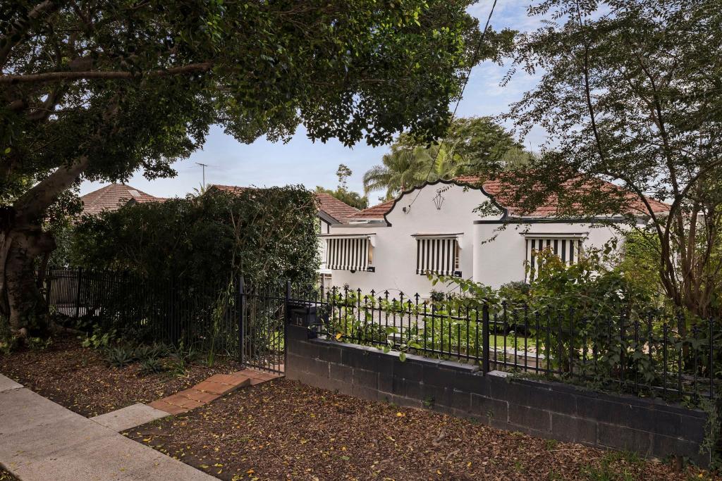 13 Glenlyon Dr, Ashgrove, QLD 4060