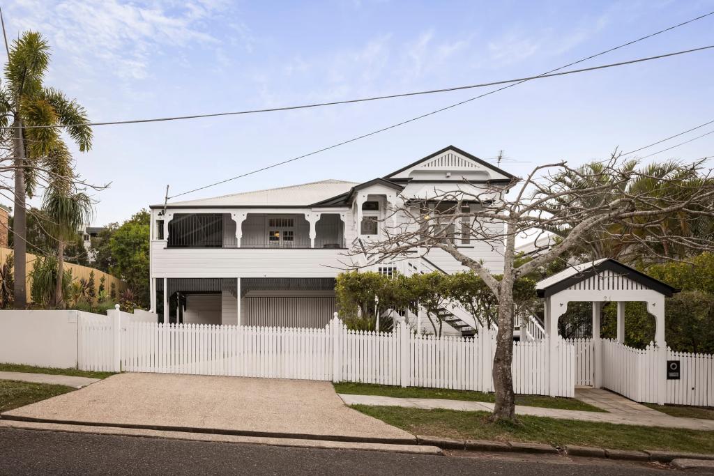 21 Hobbs St, Auchenflower, QLD 4066