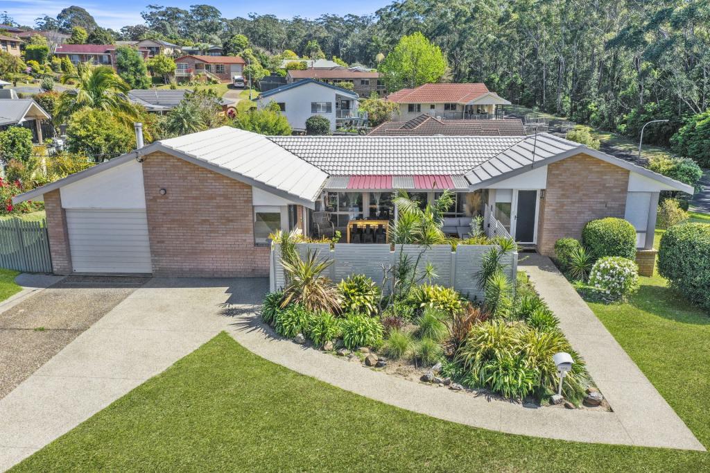 1 Oxley Cres, Mollymook Beach, NSW 2539