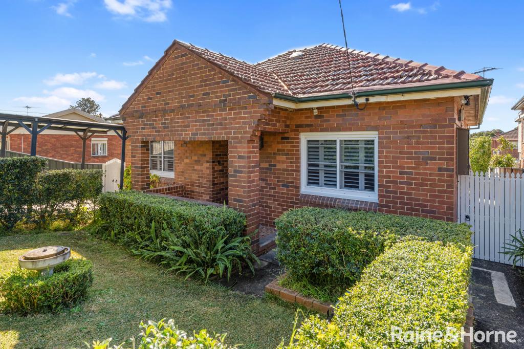 2 Beaconsfield Ave, Kingsgrove, NSW 2208