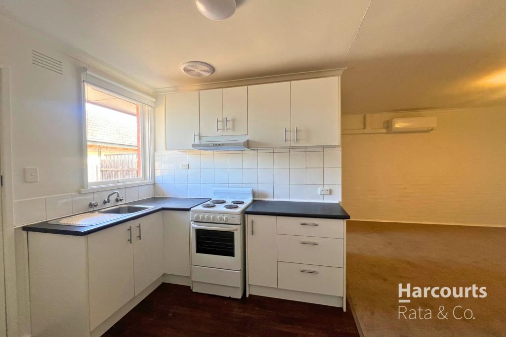 2/62 Coulstock St, Epping, VIC 3076