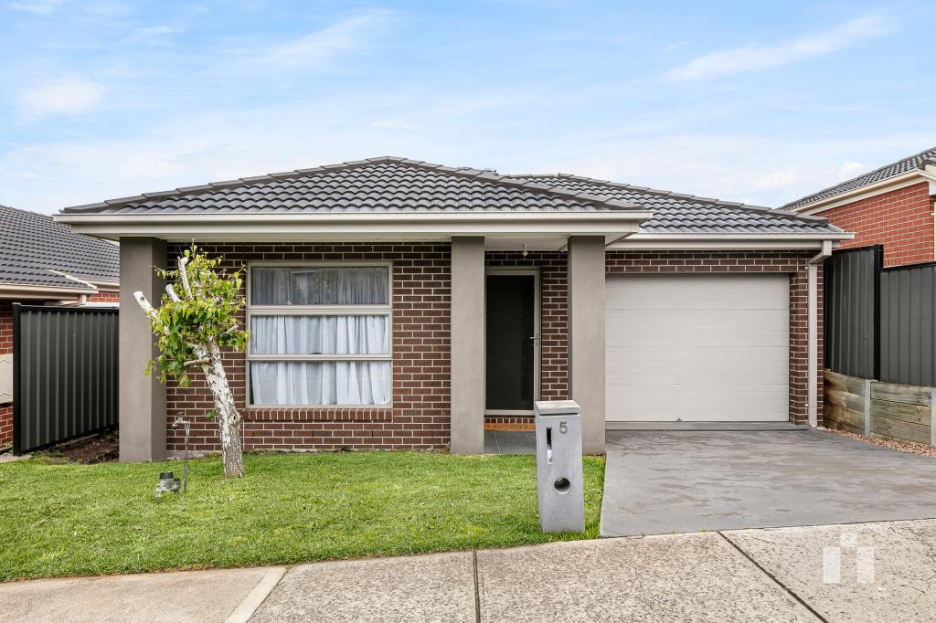 5 ST PAULS TCE, MERNDA, VIC 3754