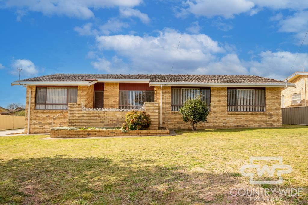 84 Oliver St, Glen Innes, NSW 2370