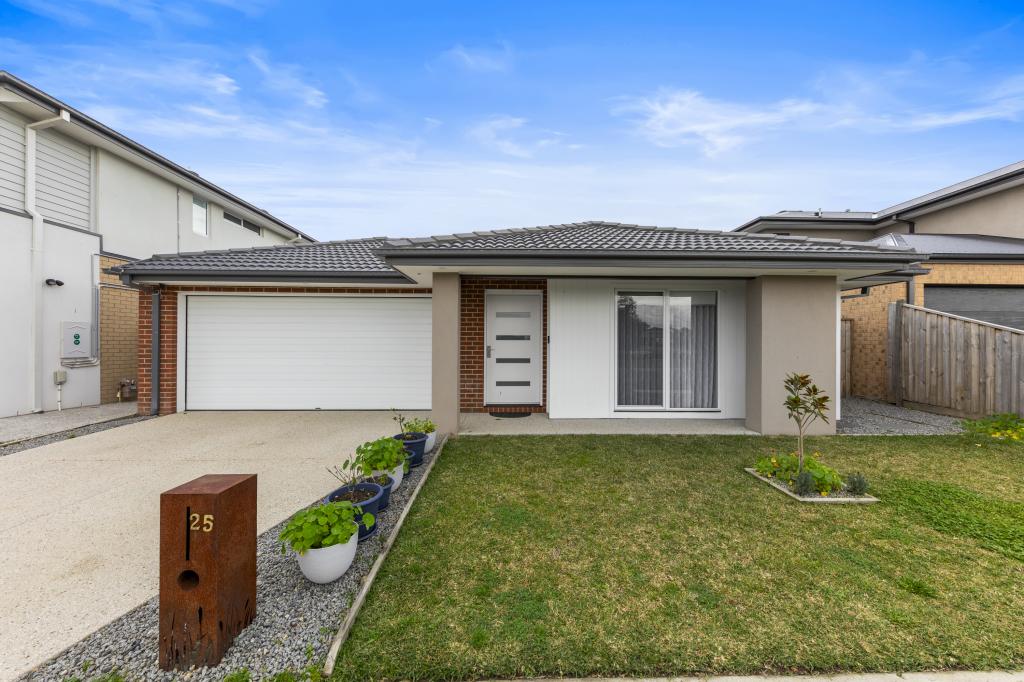 25 Cairns Cres, Officer, VIC 3809