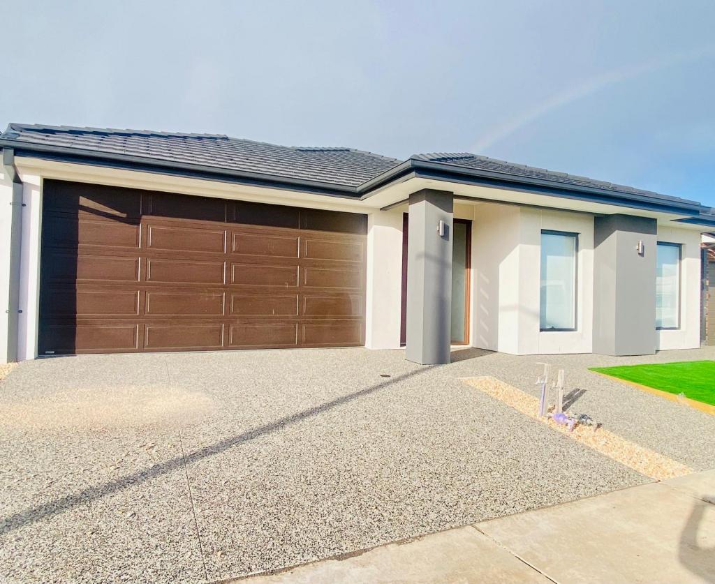 13 VARNISH RD, TARNEIT, VIC 3029