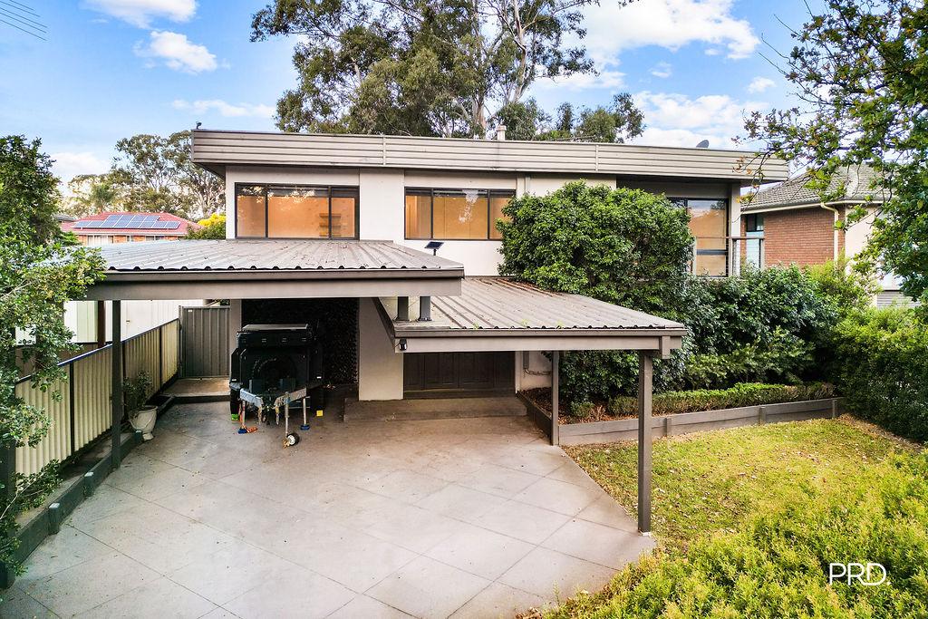 17 Griffiths Rd, Mcgraths Hill, NSW 2756