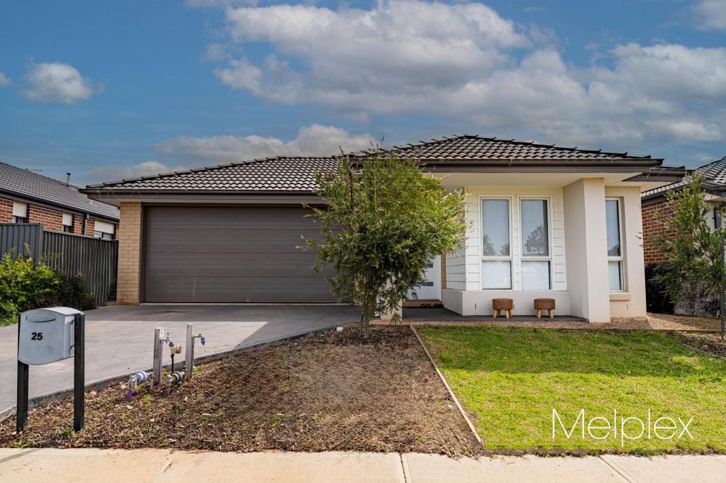 25 BLAINE CCT, TARNEIT, VIC 3029