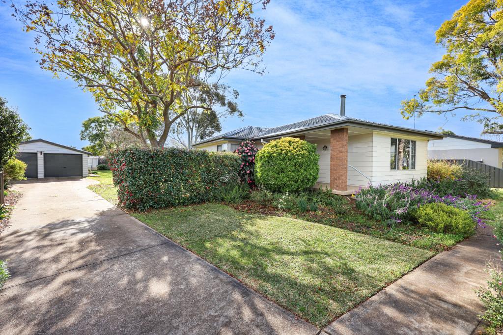 3 DAVIES ST, SCONE, NSW 2337