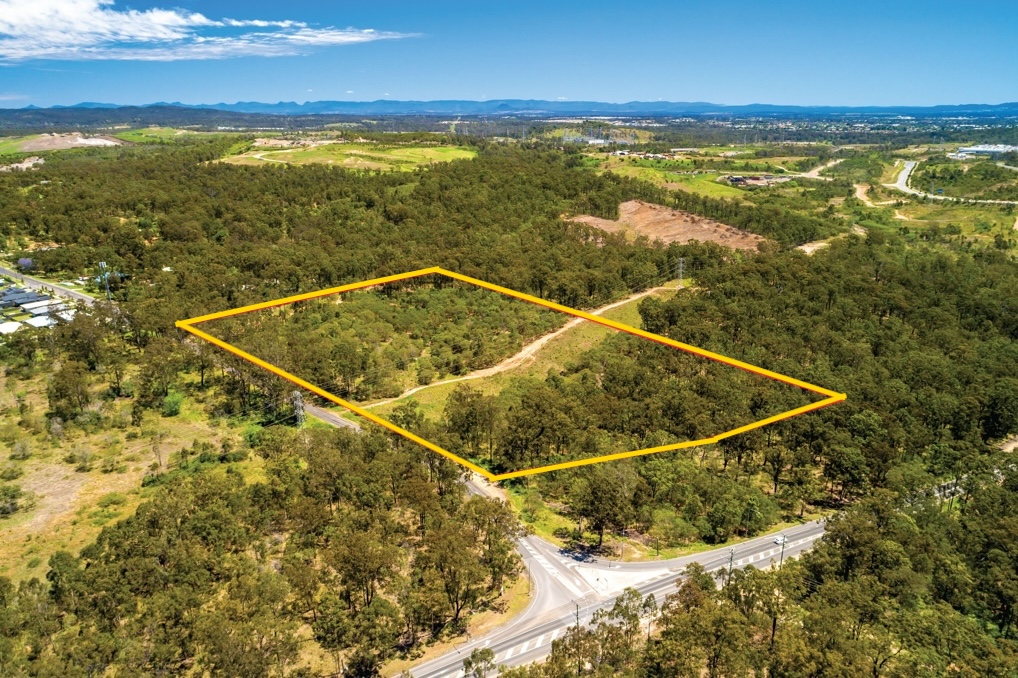 25 Greenwood Village Rd, Redbank Plains, QLD 4301