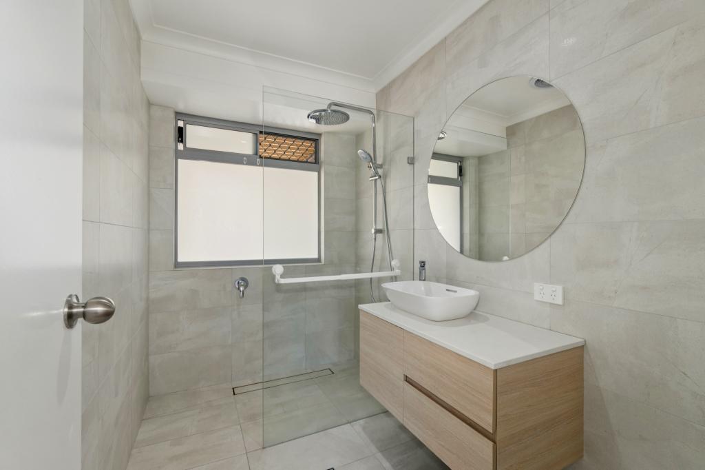 17 Thorburn Ave, Beechboro, WA 6063