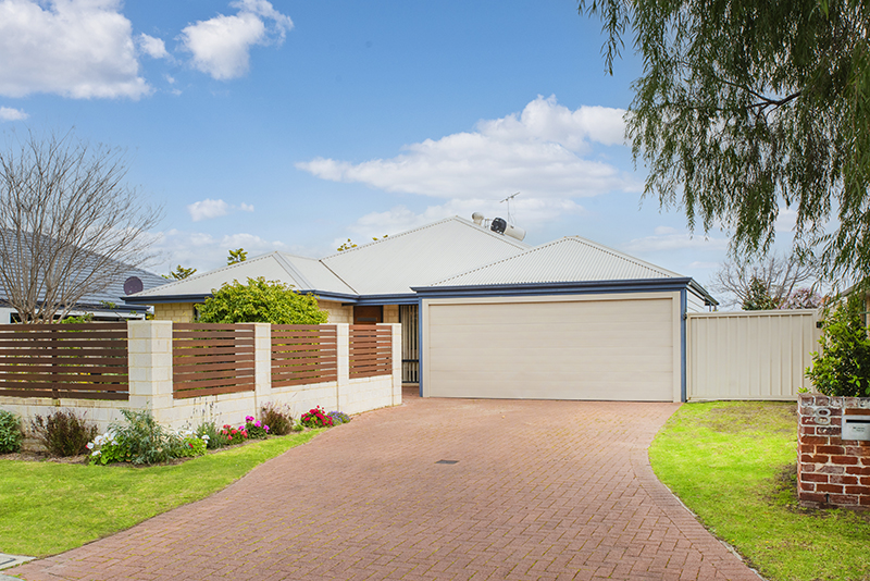 8 Captain Gill Brce, Broadwater, WA 6280