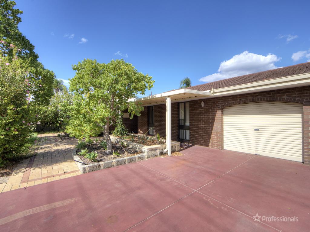 33 Hicks St, Forrestfield, WA 6058