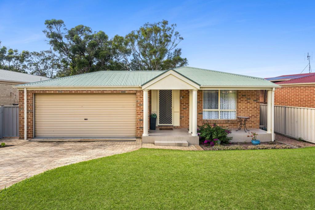 2 Woodbridge Cres, Lake Munmorah, NSW 2259