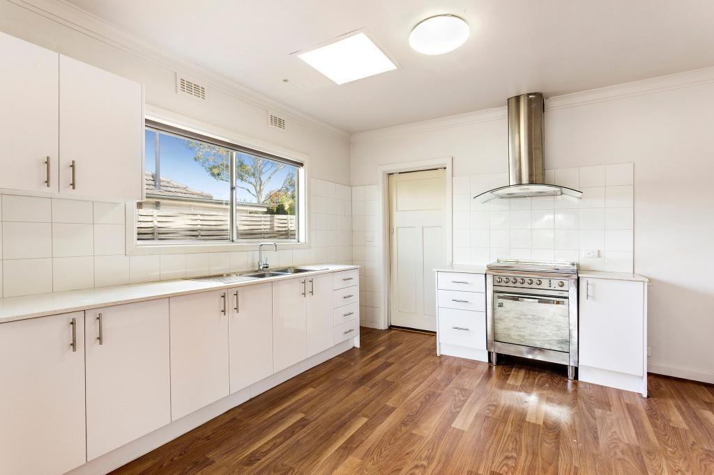 32 Jeffers St, Noble Park, VIC 3174