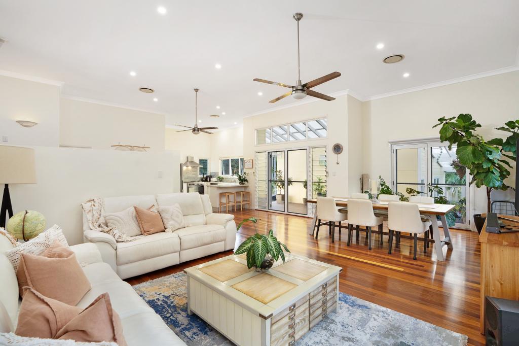 61 Lakin St, Bateau Bay, NSW 2261