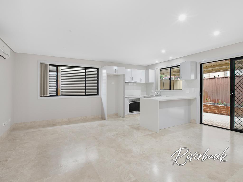77A HANBURY ST, GREYSTANES, NSW 2145