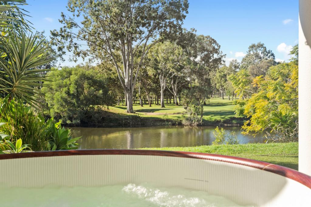 4 Lippit/125 Santa Cruz Bvd, Clear Island Waters, QLD 4226