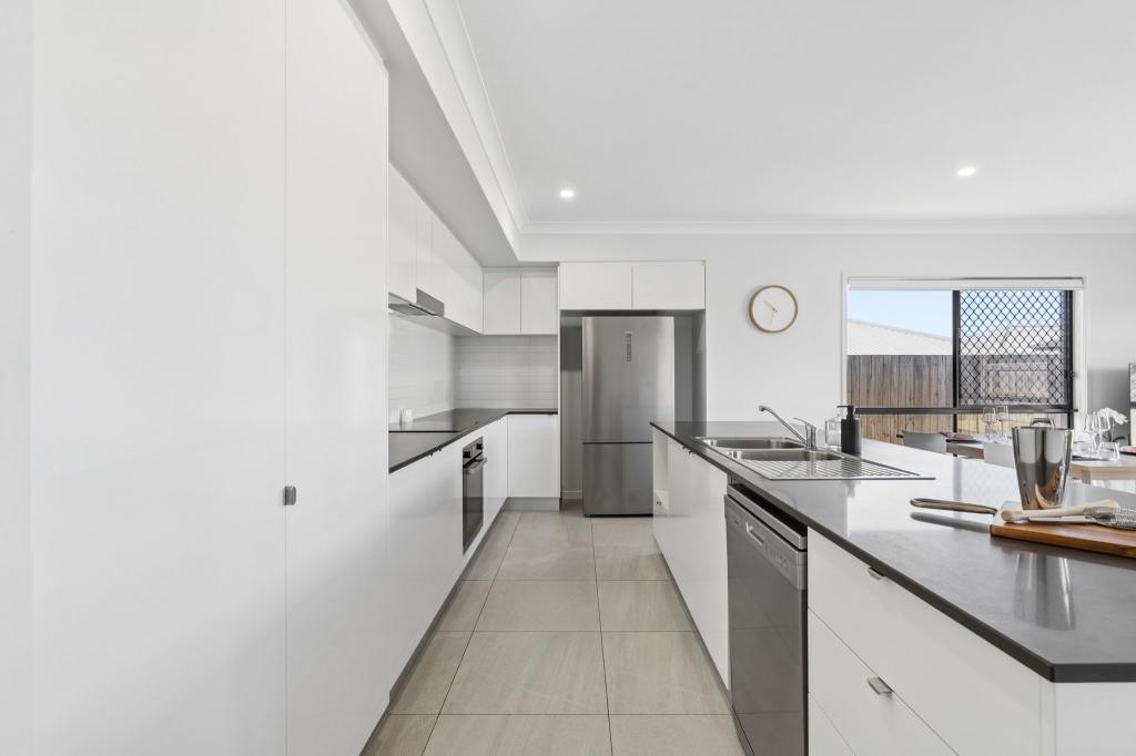 24 Parvula Pl, Logan Reserve, QLD 4133